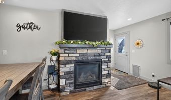 1027 Pinewood Ave, Chubbuck, ID 83202