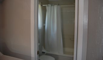 1706 Tennessee St, Alford, FL 32420