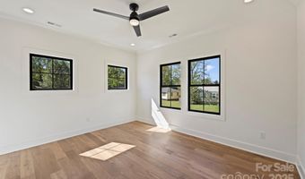 1415 Winston Dr, Charlotte, NC 28205