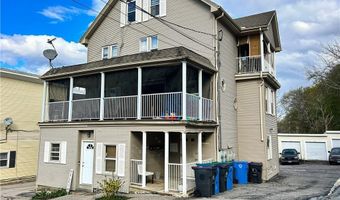 62 SPRING St, Lincoln, RI 02838