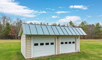 9 Snug Harbor Rd, Belgrade, ME 04917