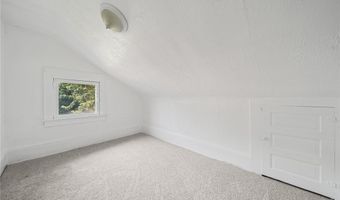 1376 Goodyear Blvd, Akron, OH 44305