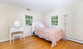 56 Juniper Dr, Avon, CT 06001