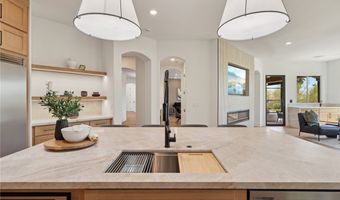 10385 Luna Magico Ave, Las Vegas, NV 89135
