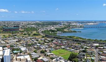 99-147 Mikalemi St, Aiea, HI 96701