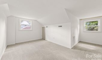 2220 Arnold Dr, Charlotte, NC 28205