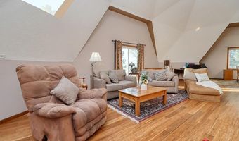 17200 Pella Rd, Adams, NE 68301