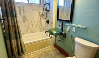 911 Pine St, Atlantic, IA 50022