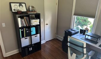76 Poplar Dr, Cranston, RI 02920