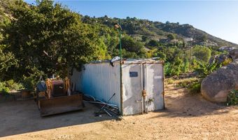 5589 Rainbow Creek Rd, Fallbrook, CA 92028