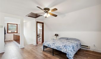 3 Enoch Is, Amityville, NY 11701