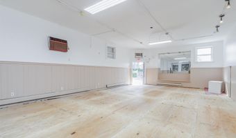 147 AVENUE E, Bayonne, NJ 07002