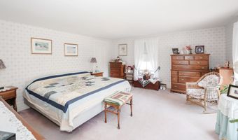 22 Abberton Rd, Canterbury, NH 03224