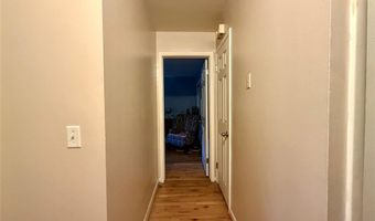 2005 N Canary Ln, Altus, OK 73521