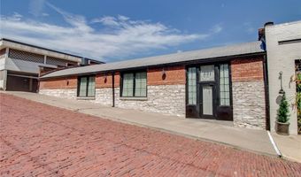 309 Wall St, Alton, IL 62002