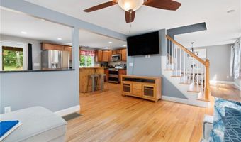 219 Fenner Hill Rd, Hopkinton, RI 02832