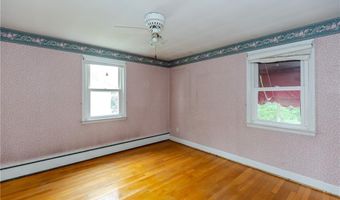 80 Westwood Rd, North Smithfield, RI 02896