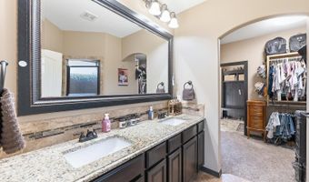 2319 S Vintage Dr, Andover, KS 67002