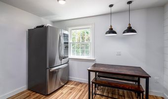 69 Delwood Rd, Warwick, RI 02889