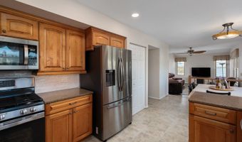 333 W Windsor Dr, Bloomingdale, IL 60108