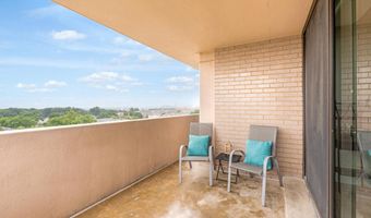 4141 N HENDERSON Rd 805, Arlington, VA 22203