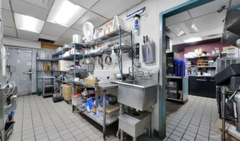 72 W Un, Athens, OH 45701