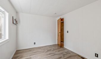 1523 SE Bronzewood Ave, Bend, OR 97702
