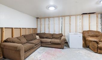 24 Fern Ct, Babbitt, MN 55706