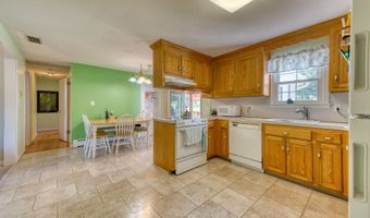 70 Dogwood Ln, Bristol, CT 06010
