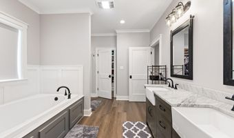 1090 Sandy Ln, Arnaudville, LA 70512