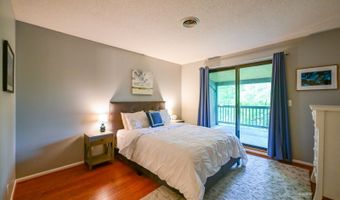 7673 Woodmere Dr 27, Athens, OH 45701