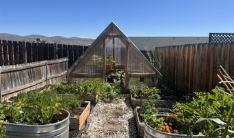 2080 Sierra Dr, Elko, NV 89801