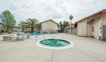 5110 N River Rd D, Oceanside, CA 92057