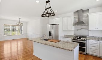 1291 Central Ave, Johnston, RI 02919