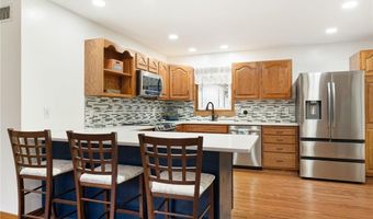 2104 W Oakland Ave, Austin, MN 55912
