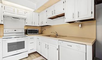 9 Atrium Cir A, Atlantis, FL 33462