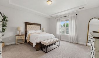 1033 Bellewood Park Dr, Angier, NC 27501