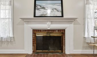 10 Penley St E, Augusta, ME 04330