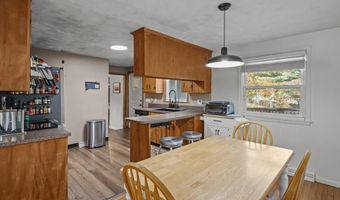 50 Circledale Dr, Cumberland, RI 02864