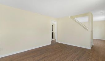 208 W View Rd, Middletown, RI 02842