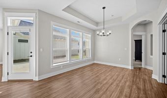 2220 Suncrest Dr, Ames, IA 50014