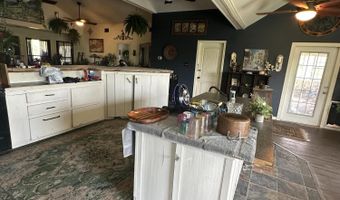 4360 Thirty Fifth St, Bay St. Louis, MS 39520