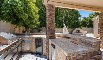 5761 W PARK Ave, Chandler, AZ 85226