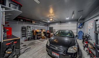 3696 E Silverwood Cir, Ammon, ID 83406