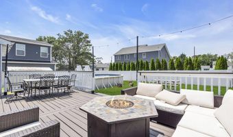 1332 Longboat Ave, Beachwood, NJ 08722