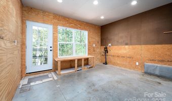 12 Asher Ln, Arden, NC 28704