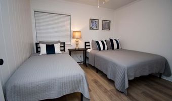 301 E Commerce Way Rd 214 Sea Spray, Atlantic Beach, NC 28512
