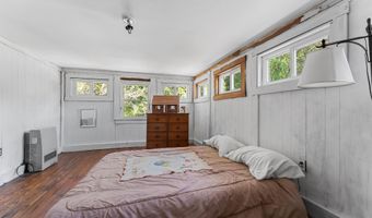 103 Green St, Augusta, ME 04330
