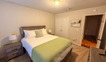 120 Oak Grove Dr, Brandon, MS 39047