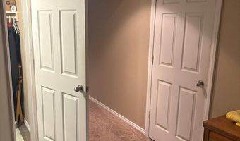 917 9th St, Aurora, NE 68818